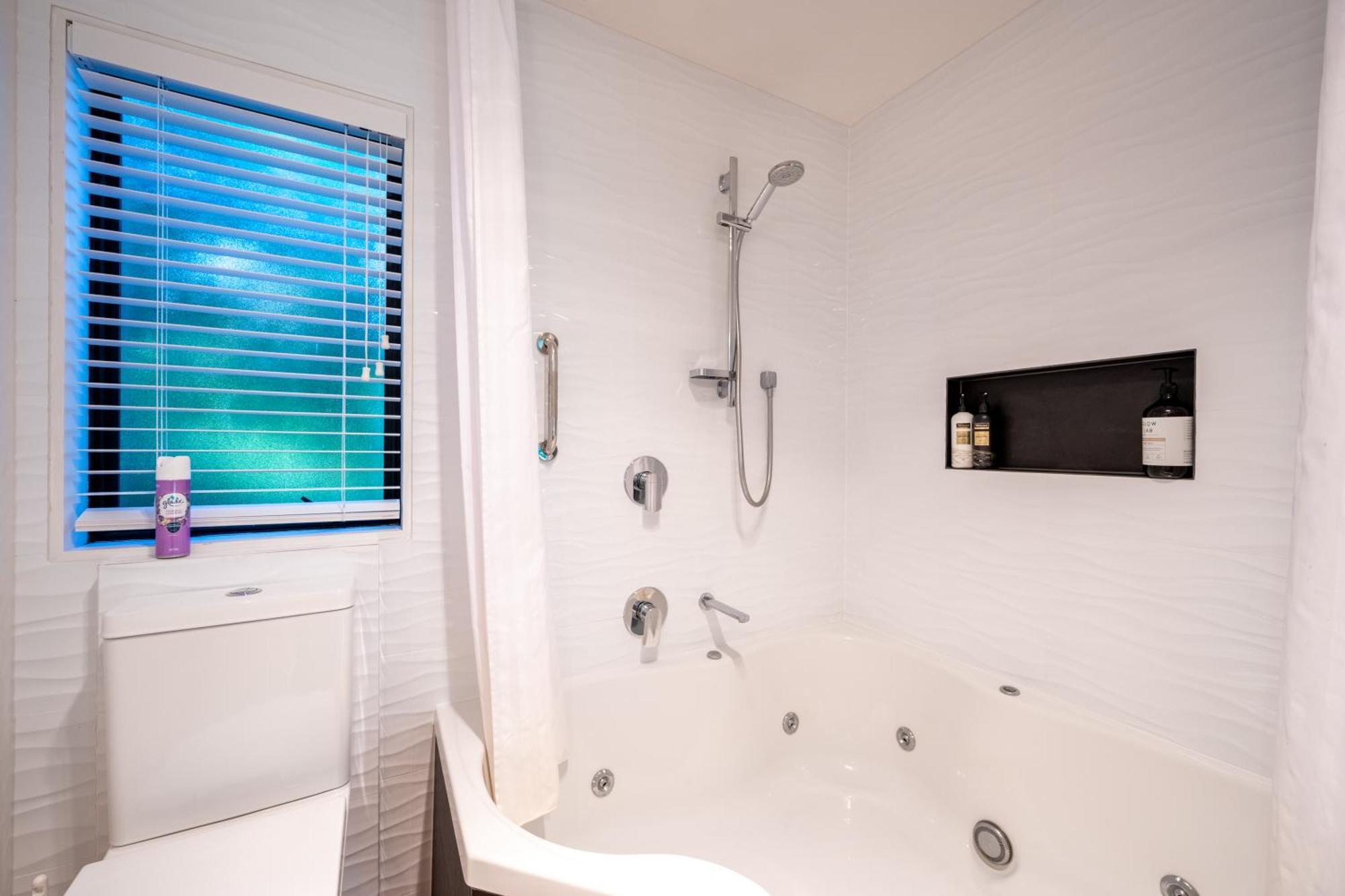 Woodside - Akaroa Holiday Cottage Εξωτερικό φωτογραφία